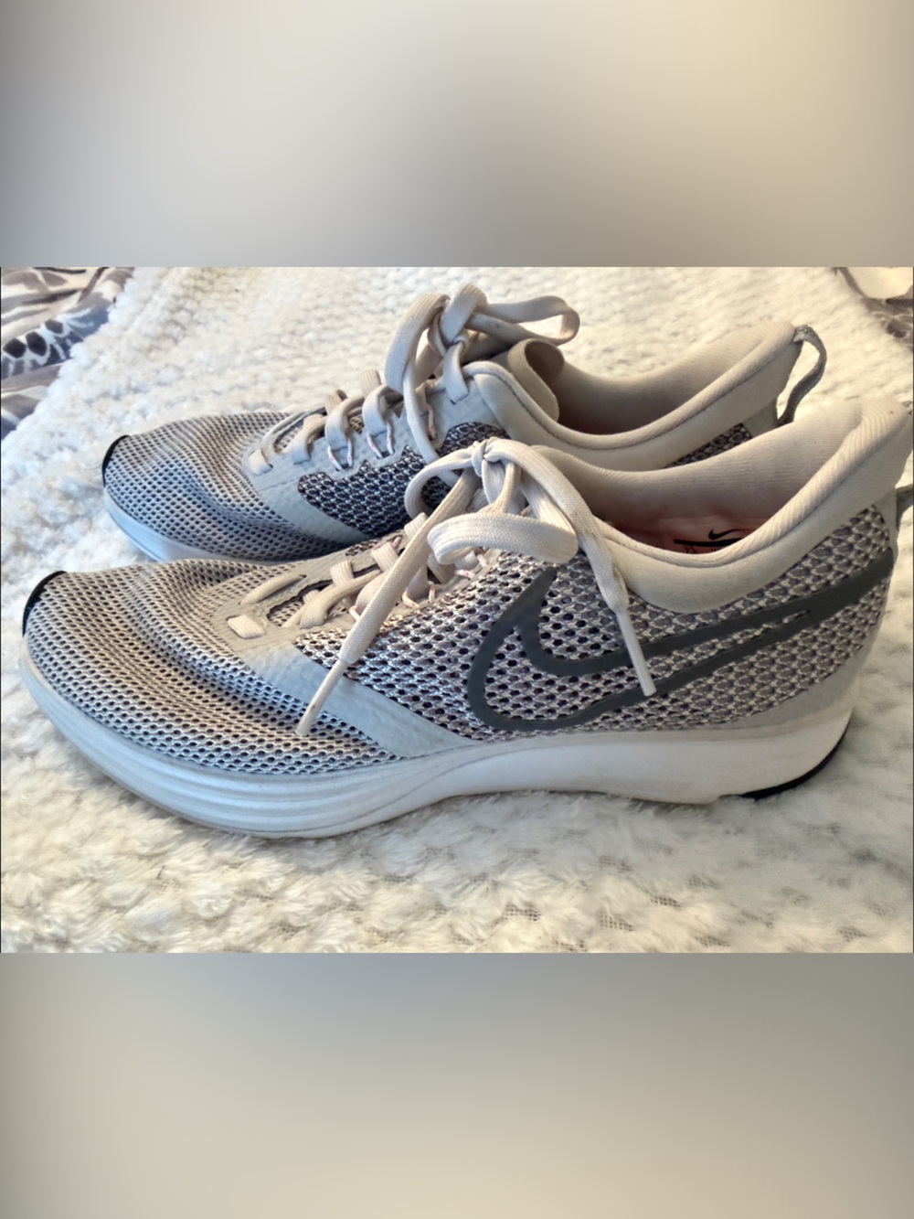 Nike Women’s Light Gray and White Mesh Running Sneakers
